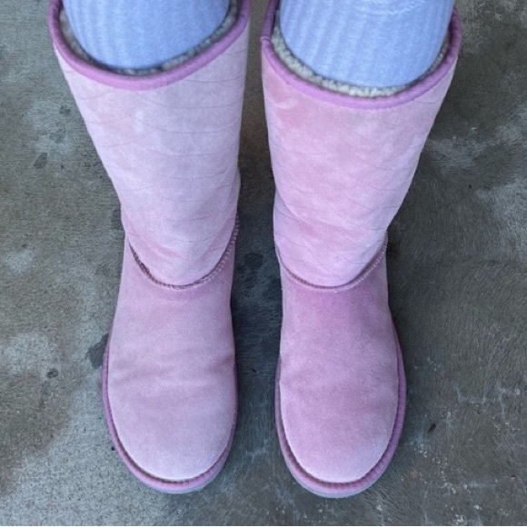 UGG Shoes - EUC Women's tall UGG boots in rare light pink - SZ 10 (fit Like 9.5)